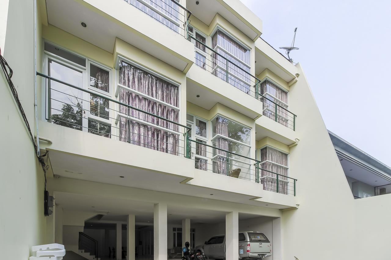 Reddoorz Near Pancoran Hotel Jacarta Exterior foto